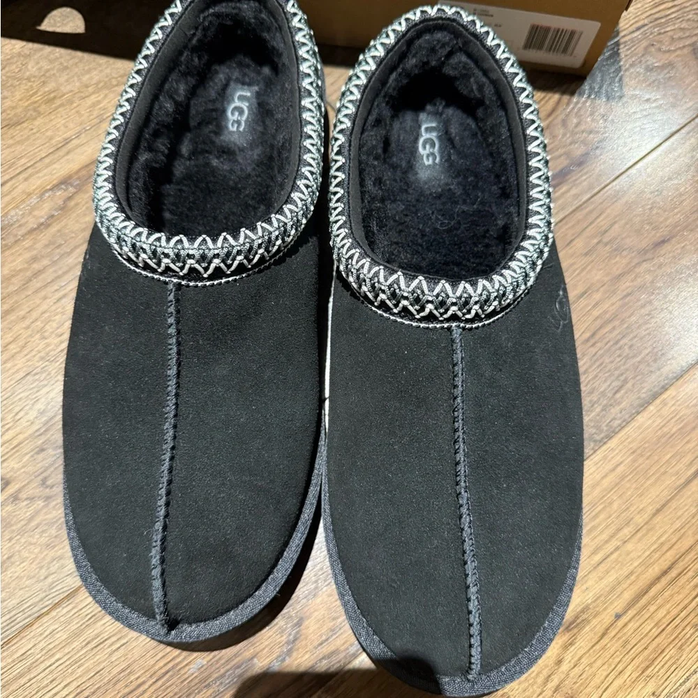 UGG Black Tasmans Men’s size 10 new with box! - Picture 2 of 6